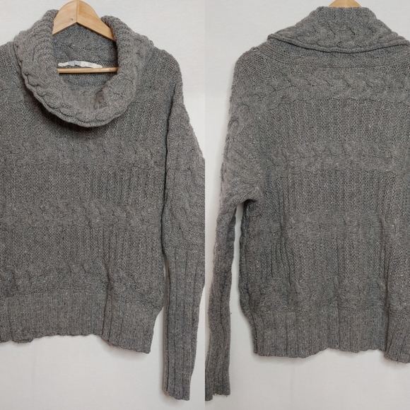 Athleta Sweaters - Athleta Chunky Cable Knit Wool‎ Cashmere Long Sleeve Cowl Neck Sweater Medium M